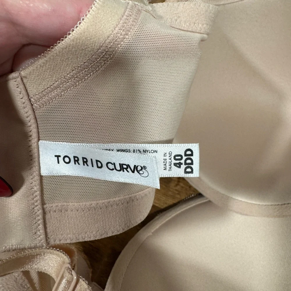 Torrid Curve Bra - Picture 5 of 5